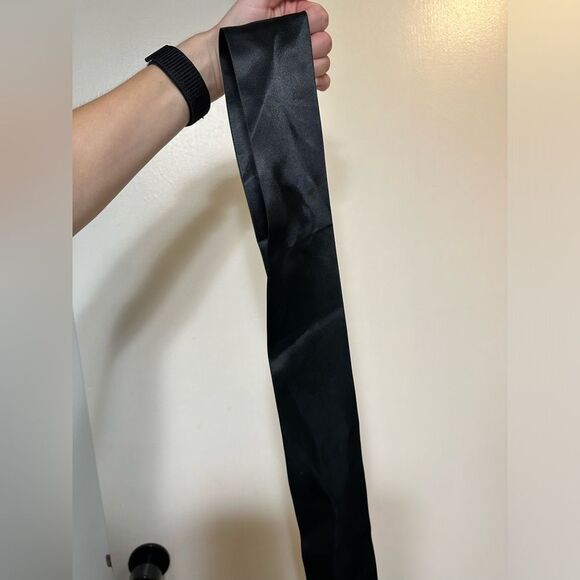 Happy 18th Birthday Sash Glittery Pink Girl Black & Pink Glitter Accessory - Picture 3 of 5